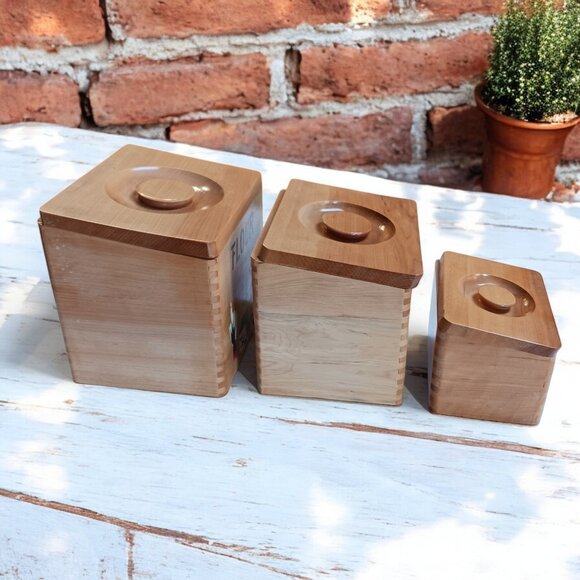 MCM Vintage Set of 3 Hand-Painted Wooden Nesting Canisters – Made in Jap… - Picture 3 of 13